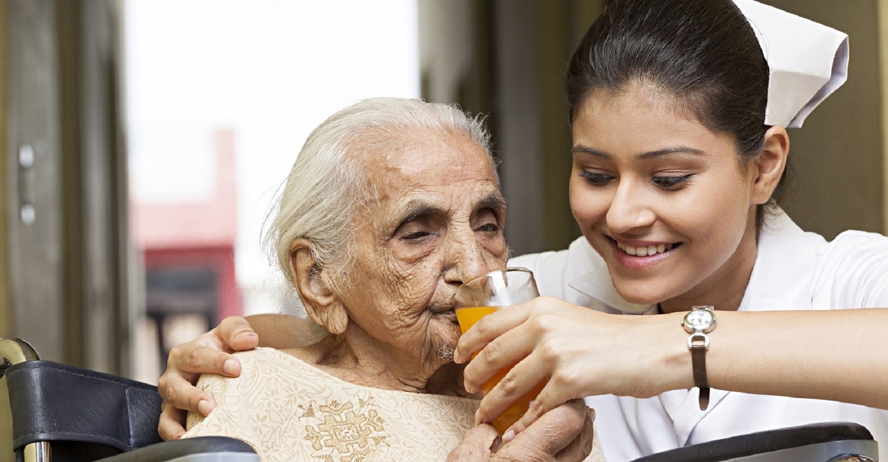 5 Responsibilities of a CNA Certified Nursing Assistant - Quality Elderly  Care